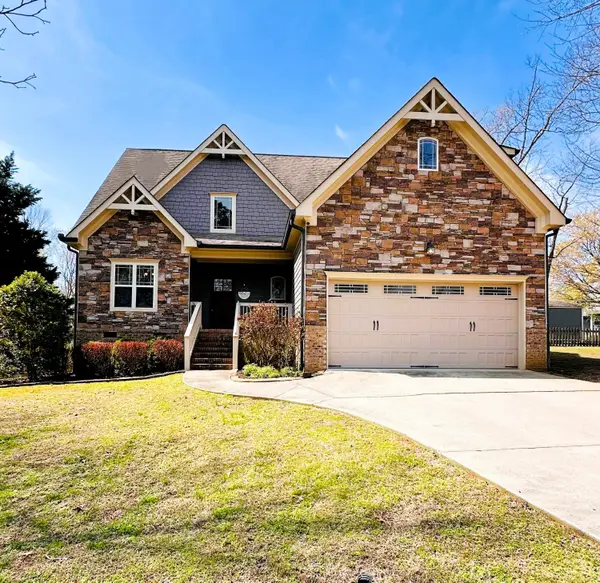 8502 Ooltewah Harrison Road, Ooltewah, TN 37363
