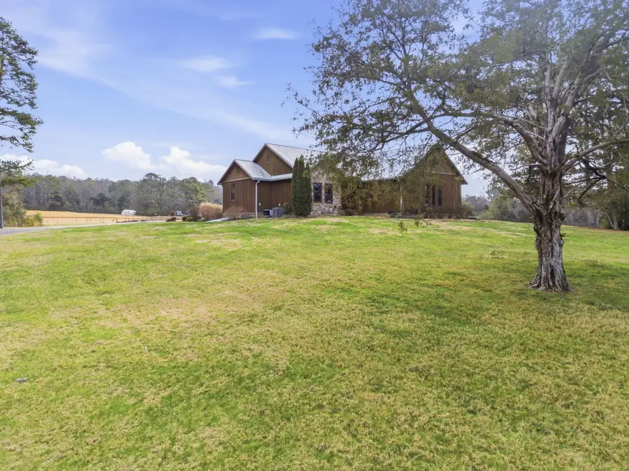 3275 Tunnel Hill Rd Road, Cleveland, TN 37311 - #3