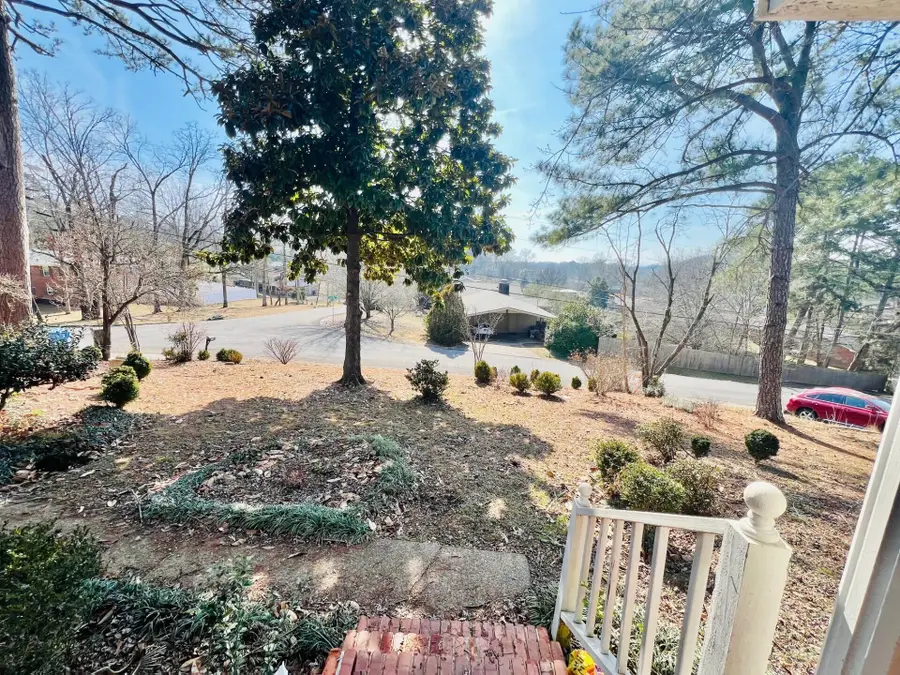 7031 Leslie Dell Lane, Chattanooga, TN 37421 - Image #2