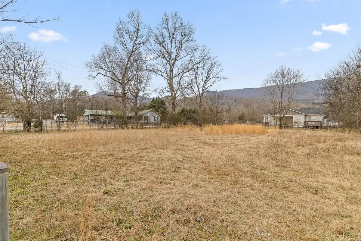 704 Ray Lane, Hixson, TN 37343 - Image #1