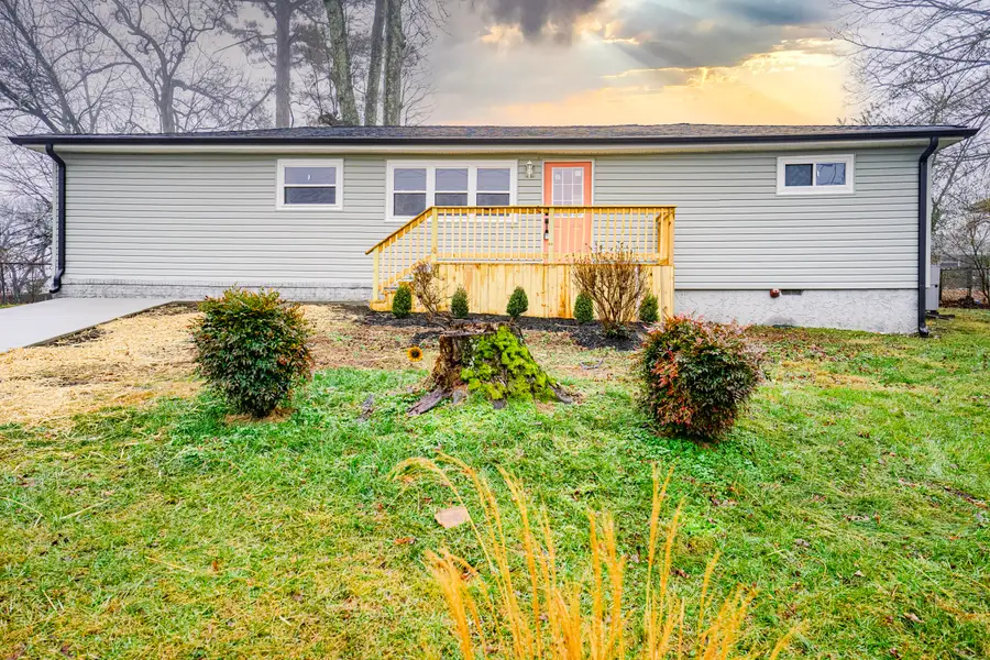 733 Roberta Drive, Rossville, GA 30741 - Image #2