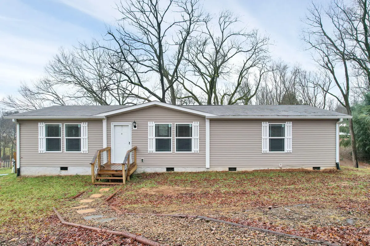 1215 Sweetwater Vonore Road, Sweetwater, TN 37874 - #1