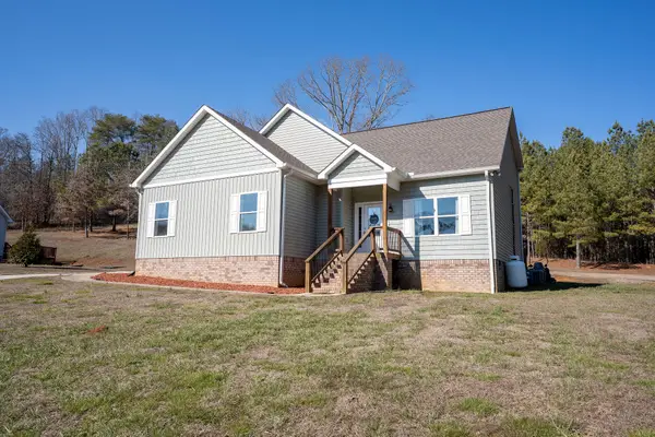 185 Bell Lake Drive, Trenton, GA 30752