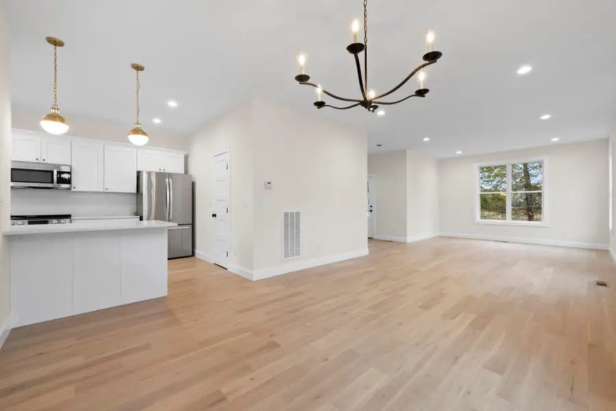 6028 Ridgeview Circle, Hixson, TN 37343 - Image #3