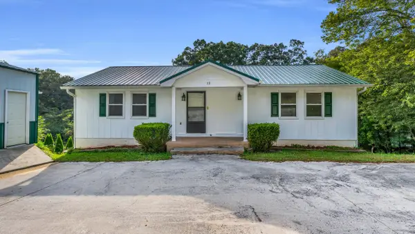 13 Travis Road, Rossville, GA 30741