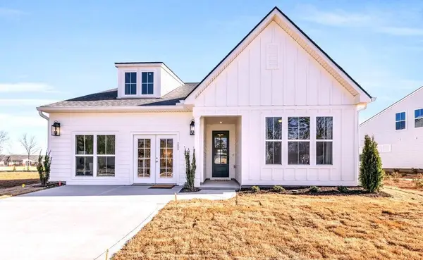 2895 Butlers Green Circle #72, Chattanooga, TN 37421