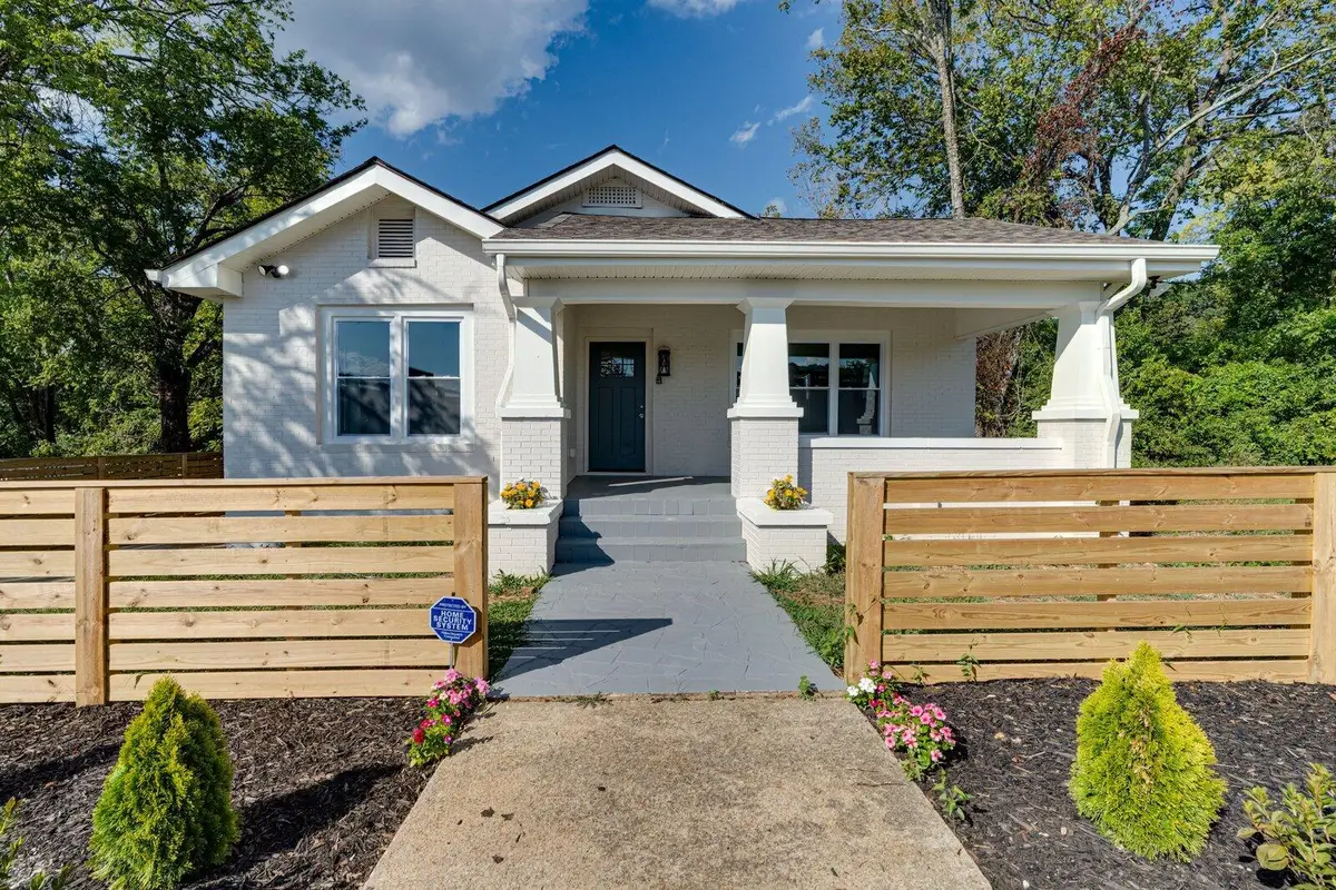 2611 Mccallie Avenue, Chattanooga, TN 37404 - #1