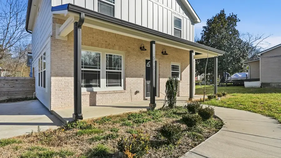 828 Henderson Avenue, Rossville, GA 30741 - #3