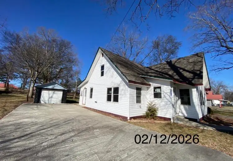 107 N West, Decherd, TN 37324 - #2