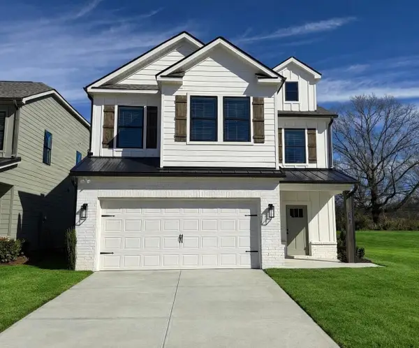 9295 Alban Chase Drive #35, Ooltewah, TN 37363