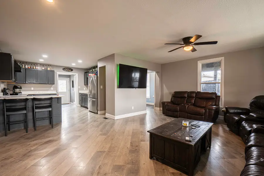 202 1st Street, Etowah, TN 37331 - #3