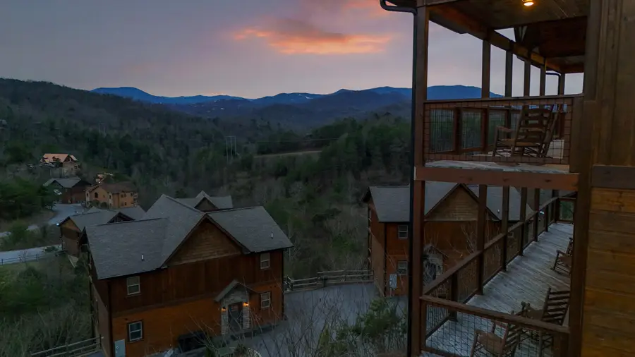 4608 Dreamland Way, Sevierville, TN 37876 - #2