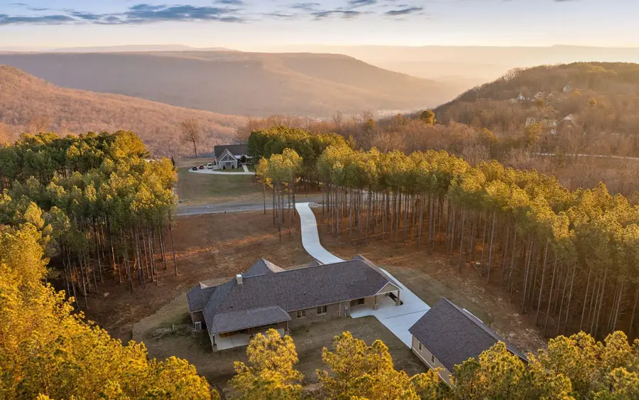 220 High Point Lane, Jasper, TN 37347 - #2