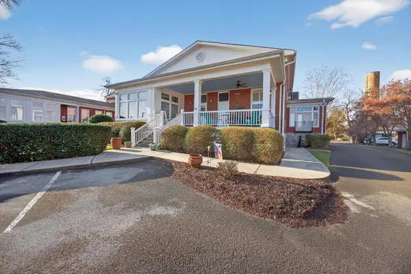 16 Euclid Avenue #Ste M3, Chickamauga, GA 30707