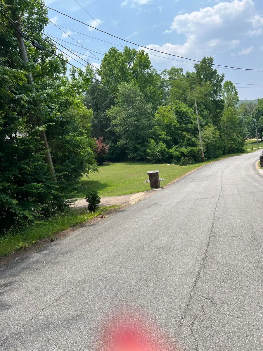 7511 Rocky Ledge Road, Hixson, TN 37343 - #3