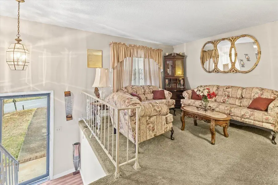 2428 Leann Circle, Chattanooga, TN 37406 - #2