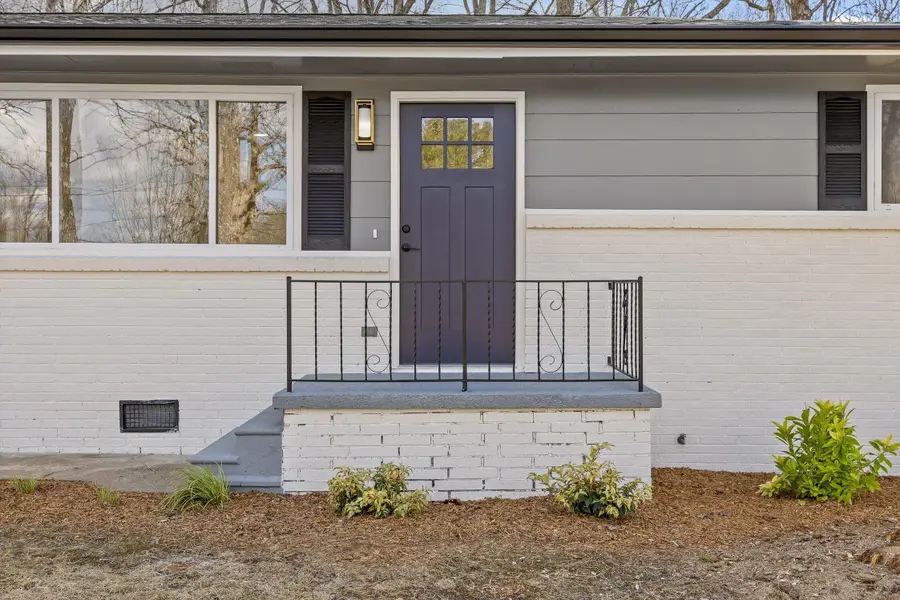 3911 Umbarger Lane, Signal Mountain, TN 37377 - #2