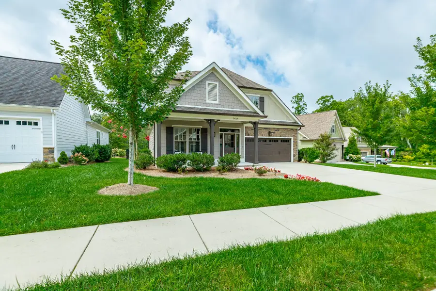 3629 Scarlet Maple Court, Signal Mountain, TN 37377 - #3