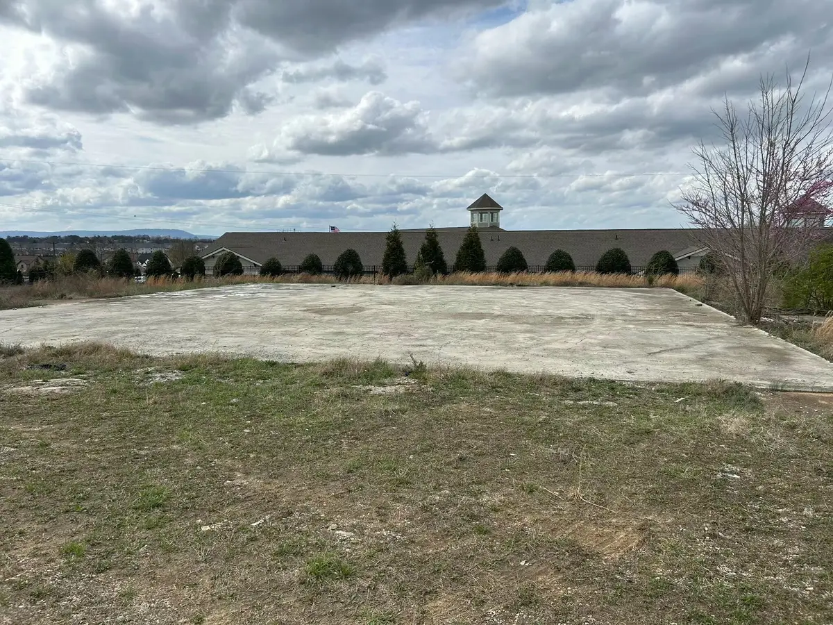 7725 Shallowford Road, Chattanooga, TN 37421 - #1