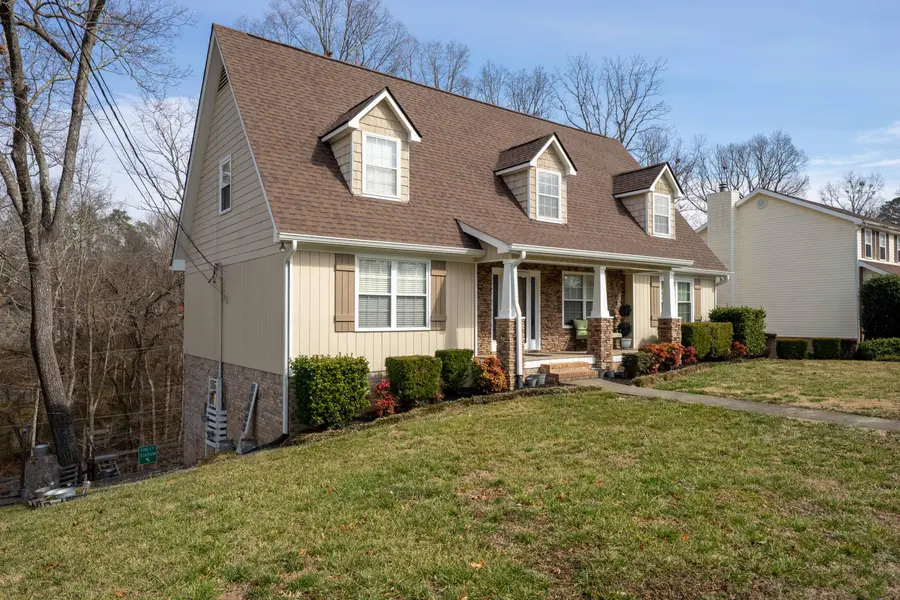 431 Golden Oaks Drive, Hixson, TN 37343 - #2
