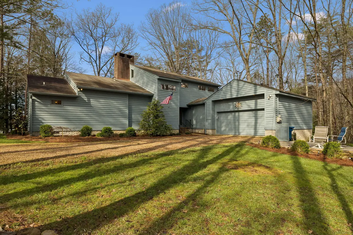 2429 Boston Branch Circle, Signal Mountain, TN 37377 - #1