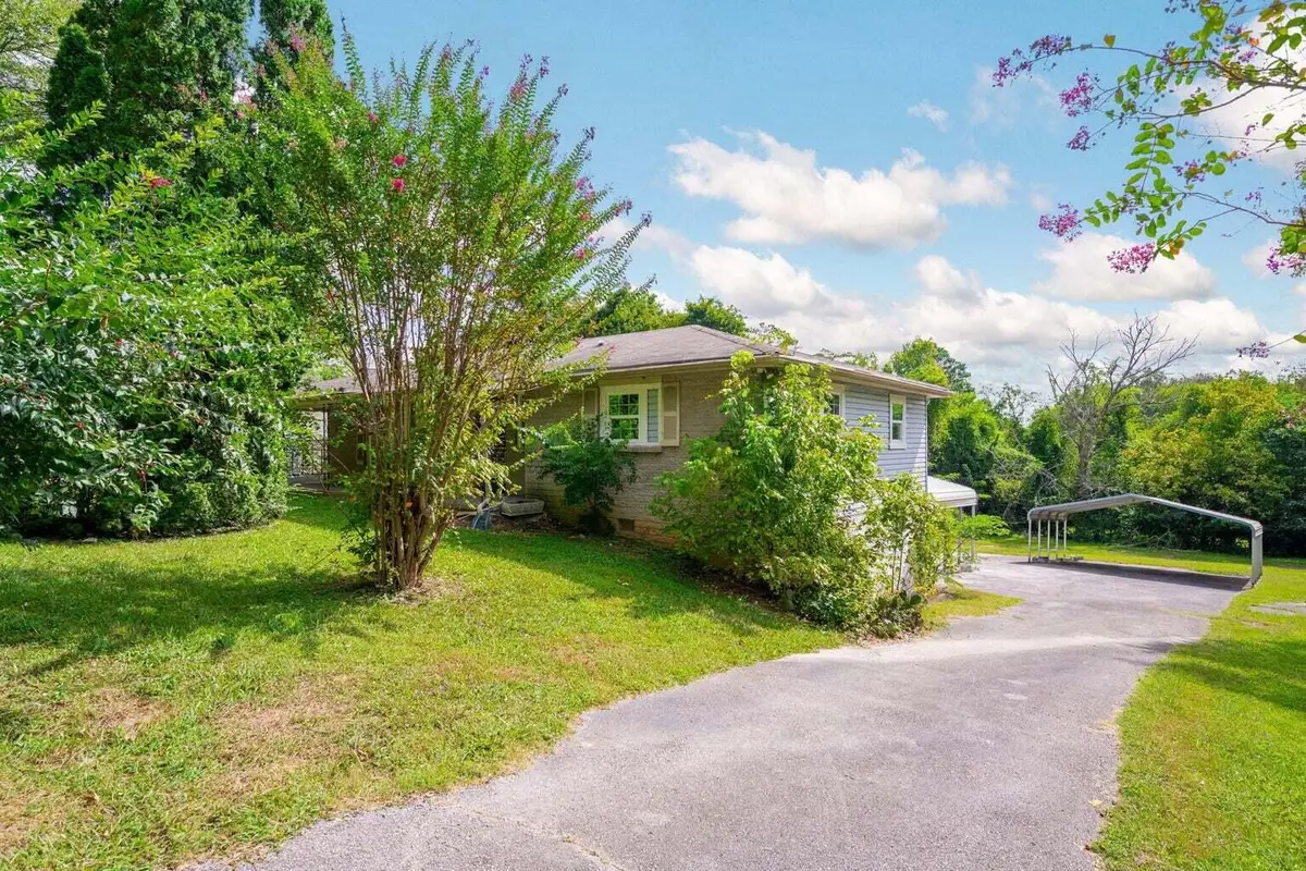 3000 Mary Walker Place, Chattanooga, TN 37411 - #1