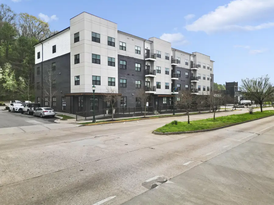 804 Riverfront Parkway #302, Chattanooga, TN 37402 - #3