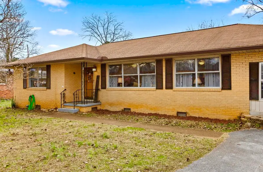 1102 Collins Circle, Chattanooga, TN 37411 - #2