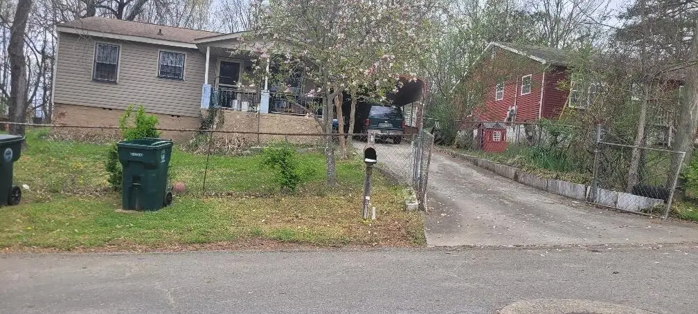 409 E 52nd Street, Chattanooga, TN 37410 - #1