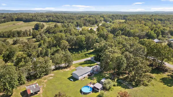 37 Scratch Ankle Road, Trenton, GA 30752