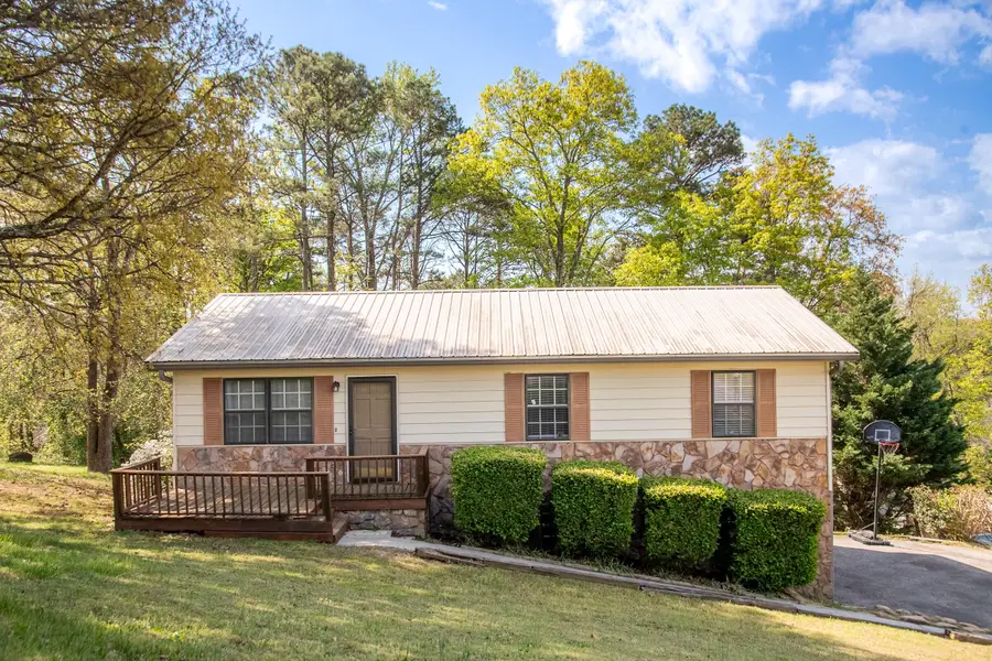 923 Crest Drive, Chickamauga, GA 30707 - #2