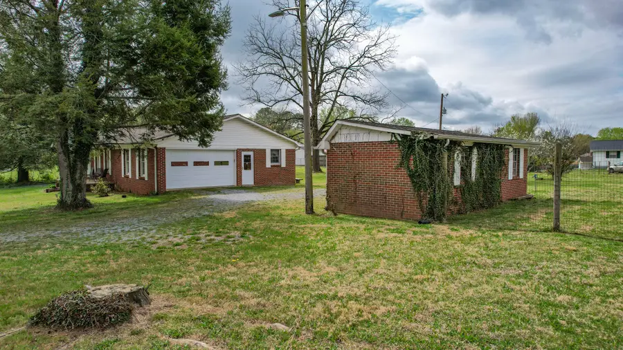 313 Bryson Street, Athens, TN 37303 - #3