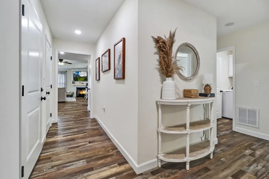 301 Dayton Avenue, Crossville, TN 38555 - #2