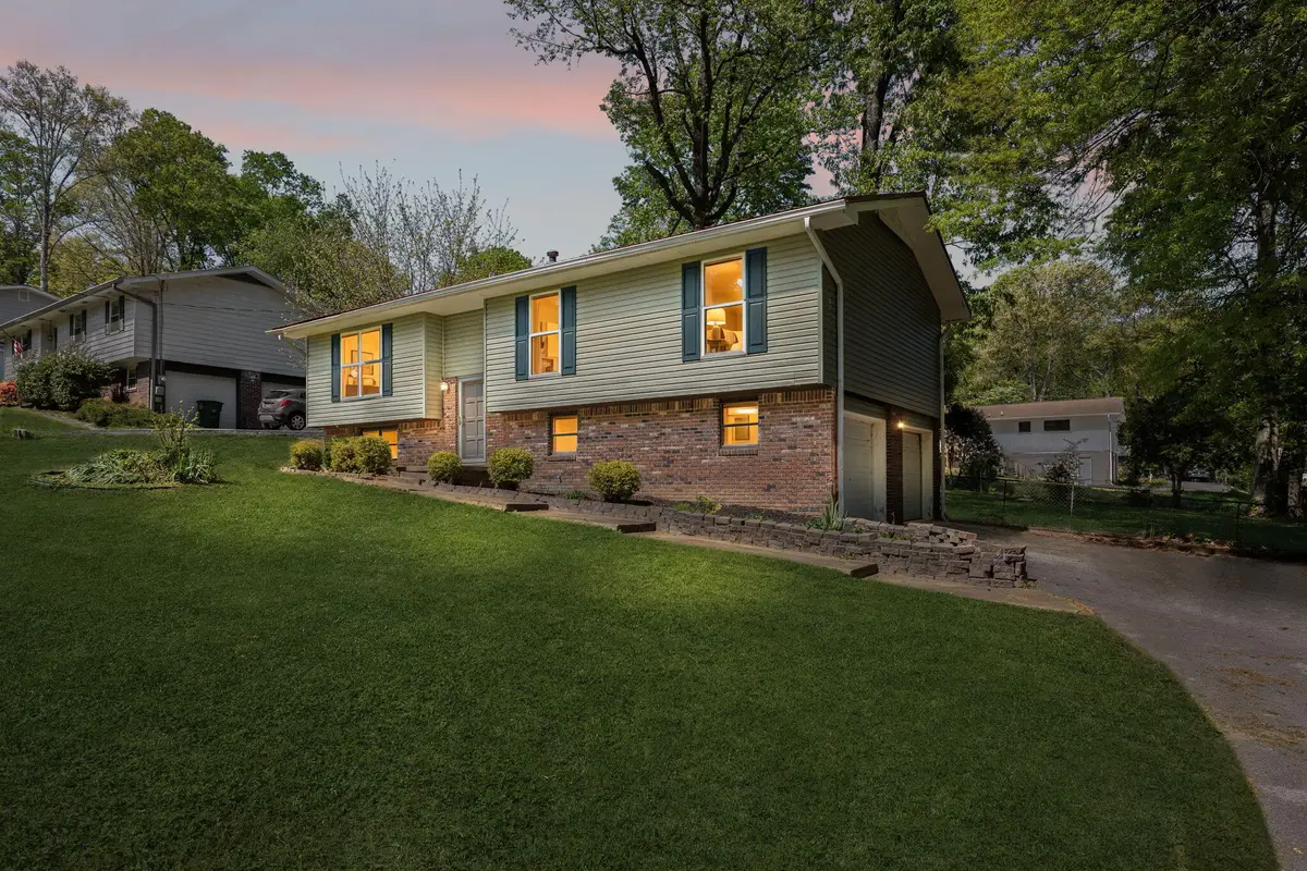 817 S Valleywood Circle, Hixson, TN 37343 - #1