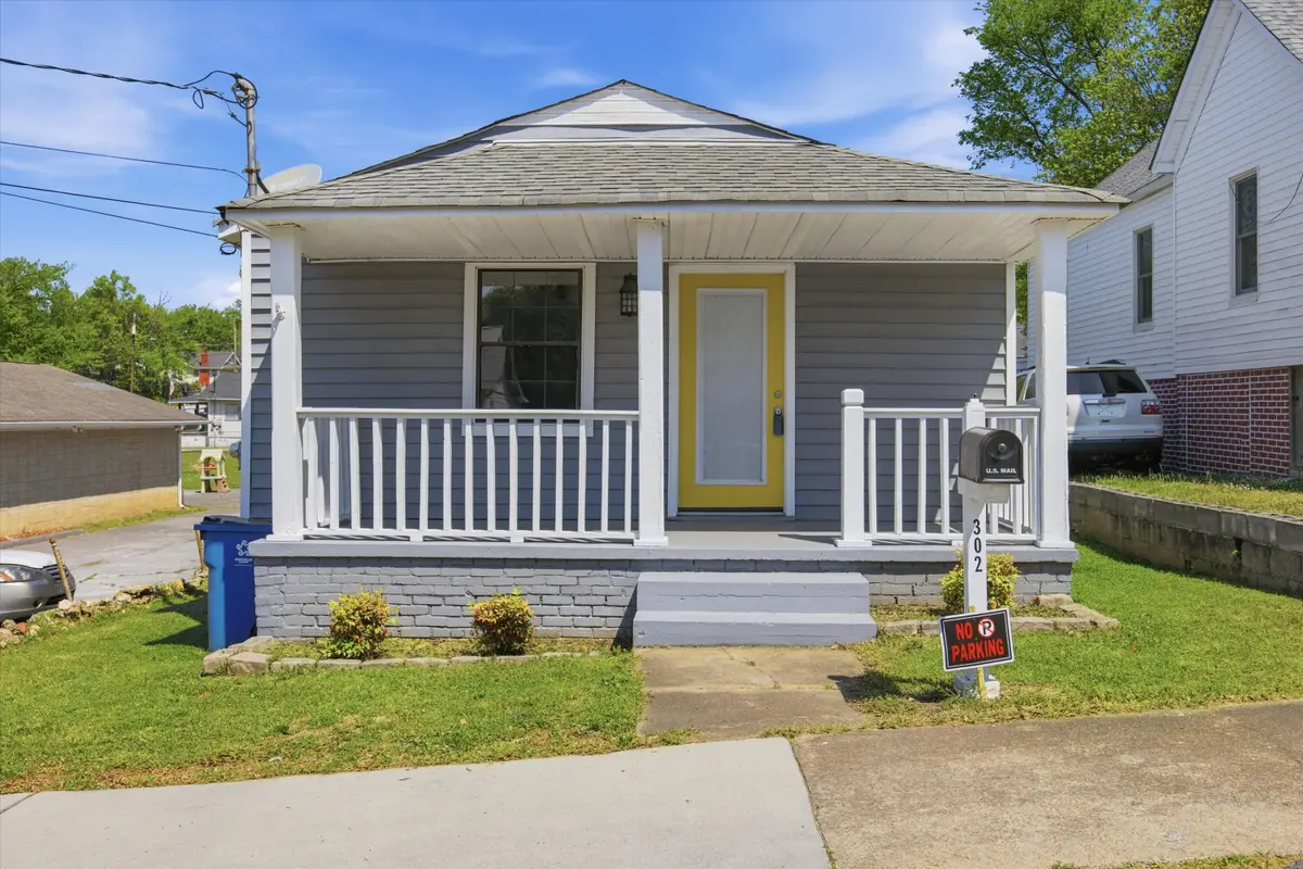 302 E Gordon Avenue, Rossville, GA 30741 - #1