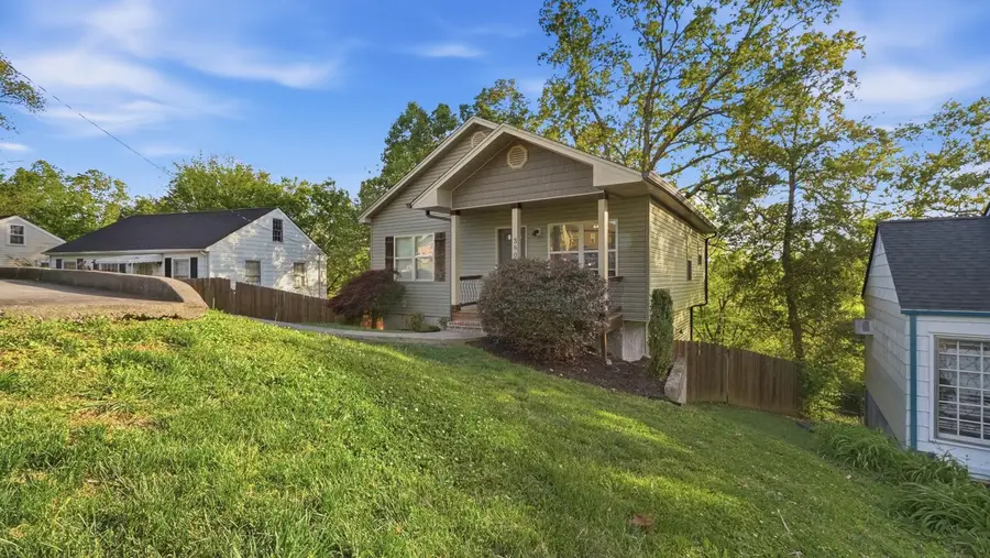 3806 Kingwood Circle, Chattanooga, TN 37412 - #2