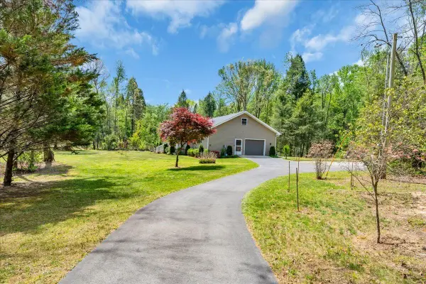 733 Gizzard Creek Road, Sequatchie, TN 37374