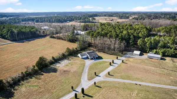 229 Davis Lane Lane, Old Fort, TN 37362