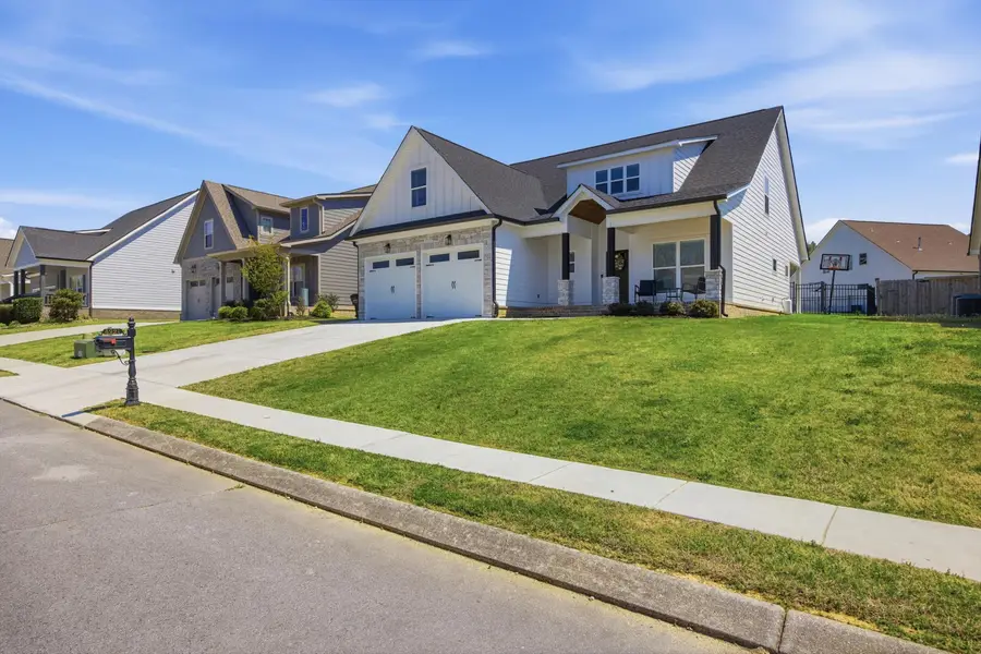 8921 Silver Maple Drive, Ooltewah, TN 37363 - #2