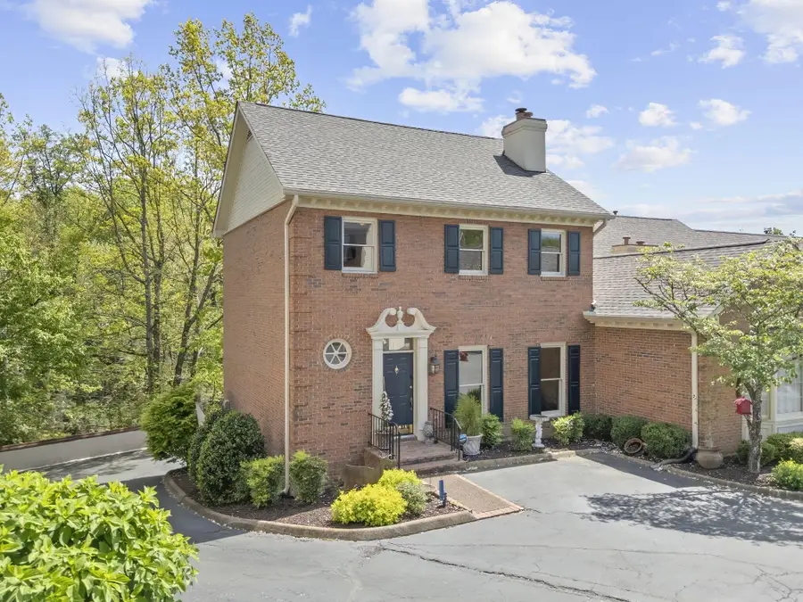 802 Signal Mountain Boulevard #113, Signal Mountain, TN 37377 - #3