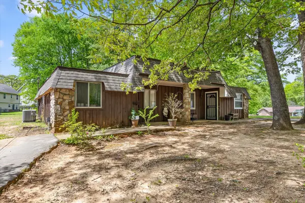 5217 Hickory Woods Lane, Hixson, TN 37343