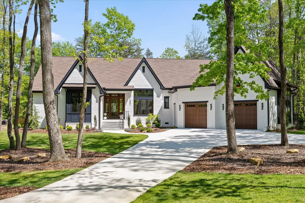 221 Lookout Crest Lane, Lookout Mountain, GA 30750 - #1