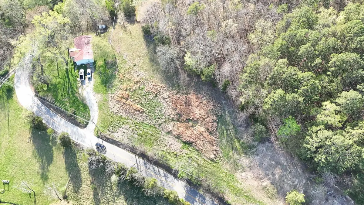 809 Emery Road, Soddy Daisy, TN 37379 - #1