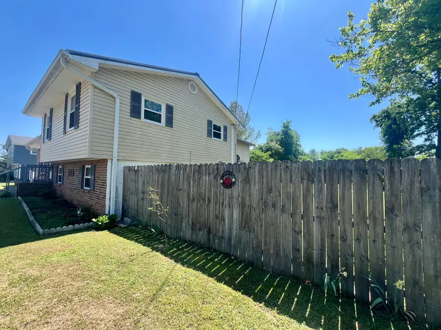 583 Pinewood Circle, Fort Oglethorpe, GA 30742 - #3