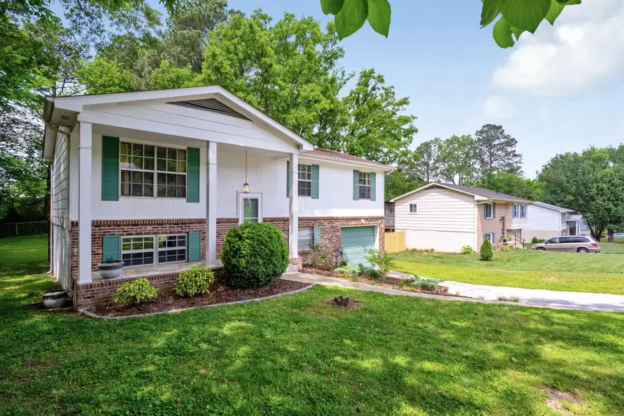 8326 Middle Road, Ooltewah, TN 37363 - #2