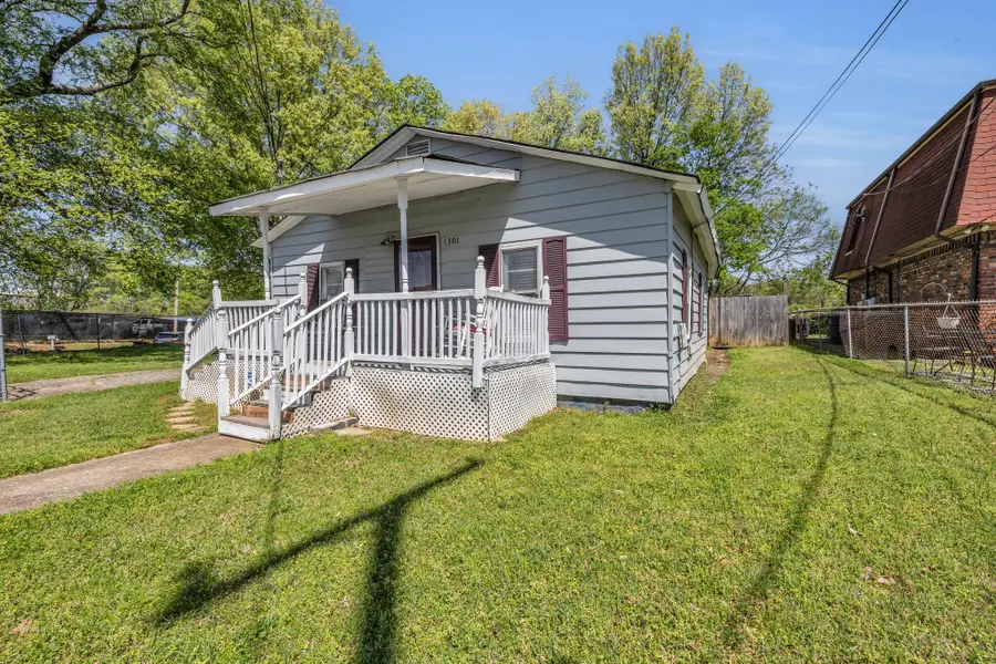 1301 E 28th Street, Chattanooga, TN 37404 - #3