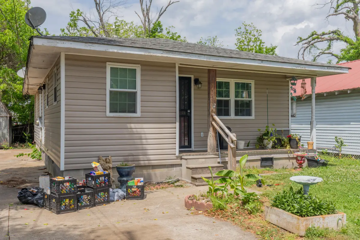 513 W Gordon Avenue, Rossville, GA 30741 - #1