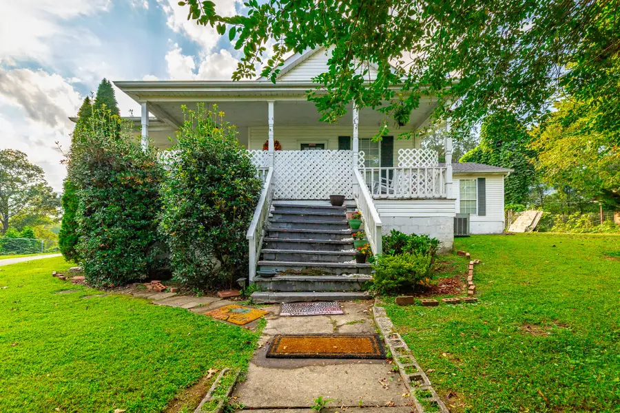 287 S Oak Street, Whitwell, TN 37397 - #3