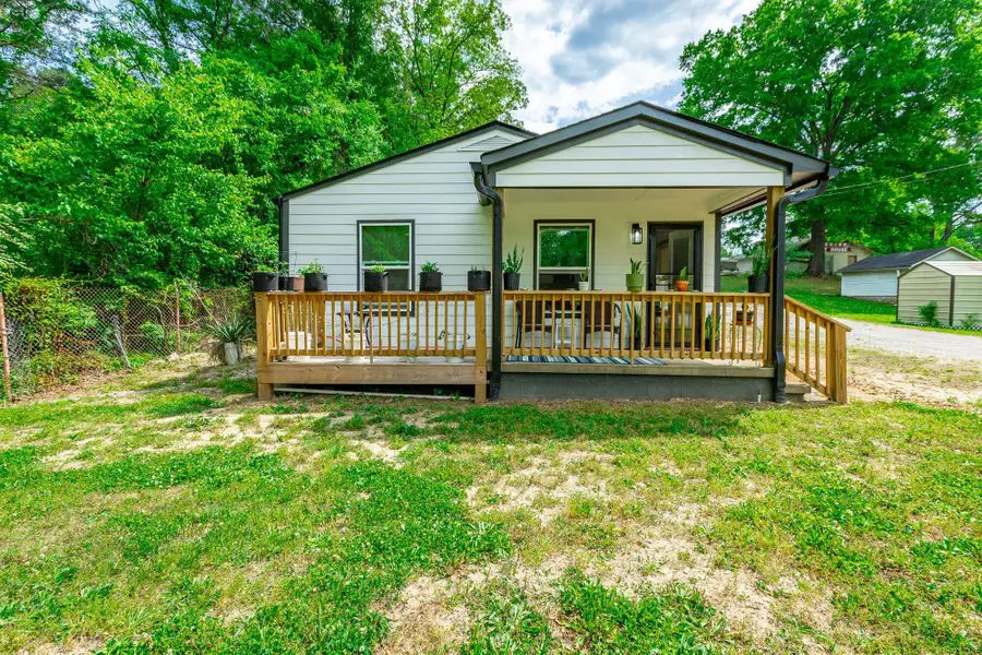 1366 Lakeview Drive, Rossville, GA 30741 - #3