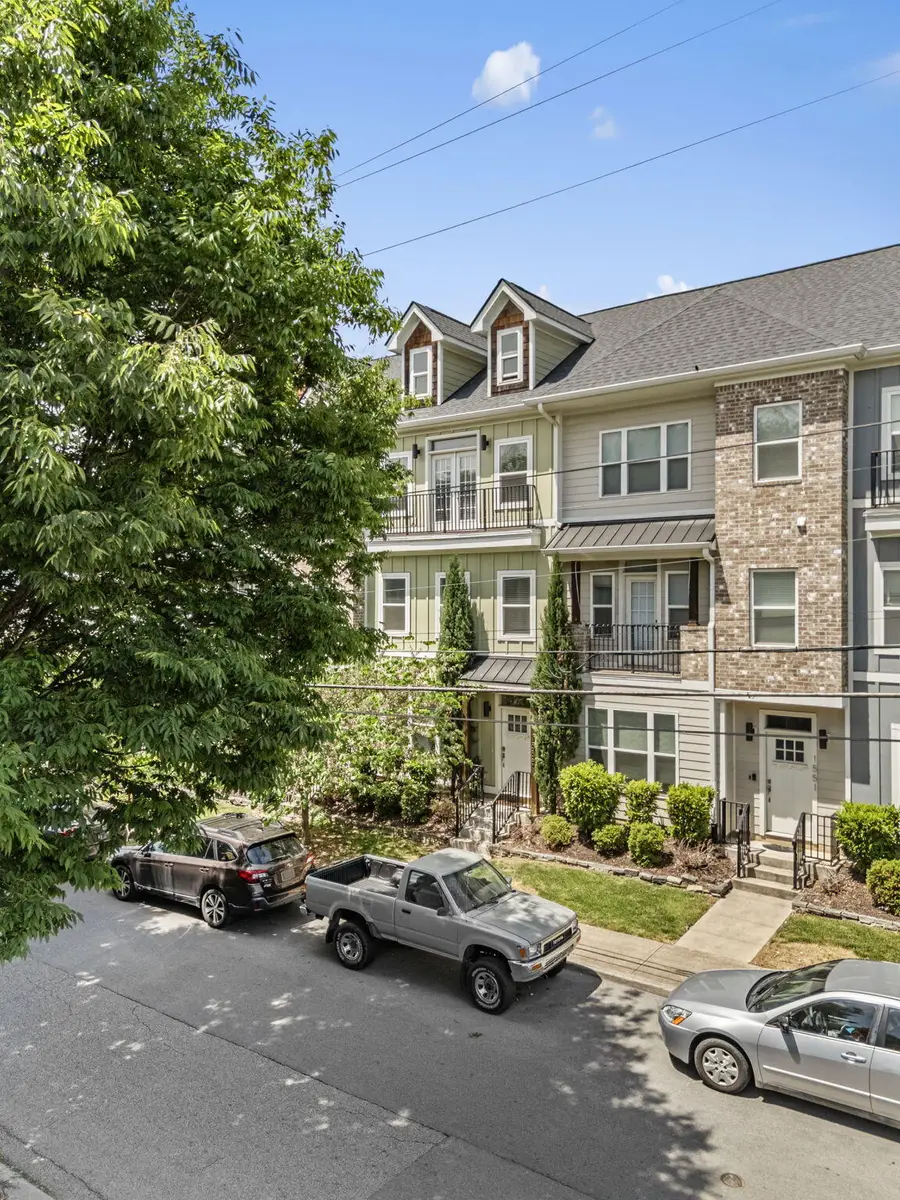 1555 Washington Street, Chattanooga, TN 37408 - #2